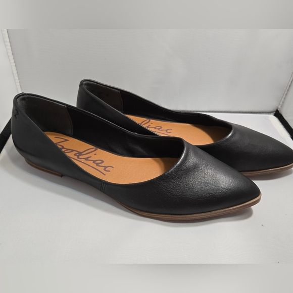 Zodiac Women's Black Flats SZ 8 - Picture 2 of 8